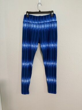 LuLaRoe TC Blue Ombre Stripe Leggings